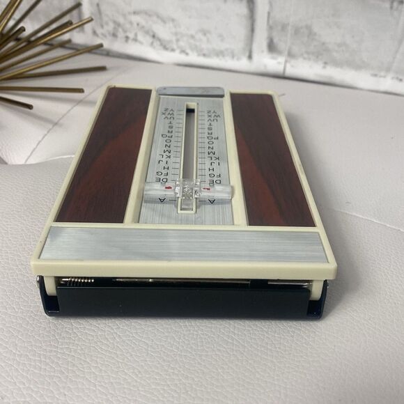 Vintage Flip Phone Index Directory - Picture 7 of 8